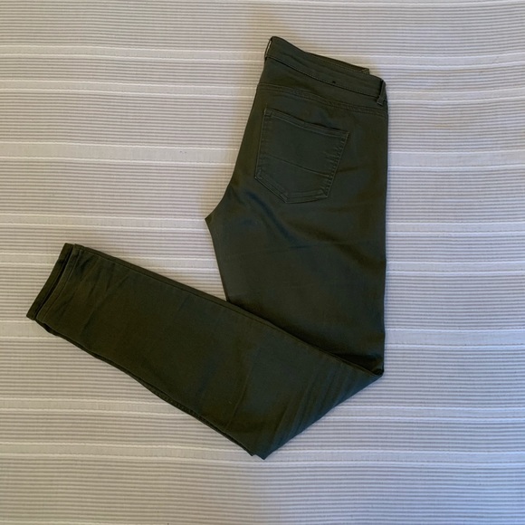 H&M Army Green Pants - Picture 1 of 4